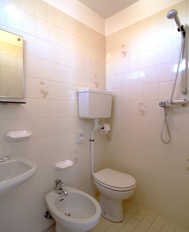 Hotel Villa Tua Riccione Habitación foto